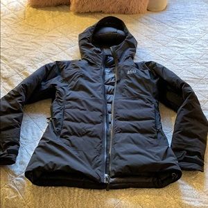 Like new REI waterproof puffer